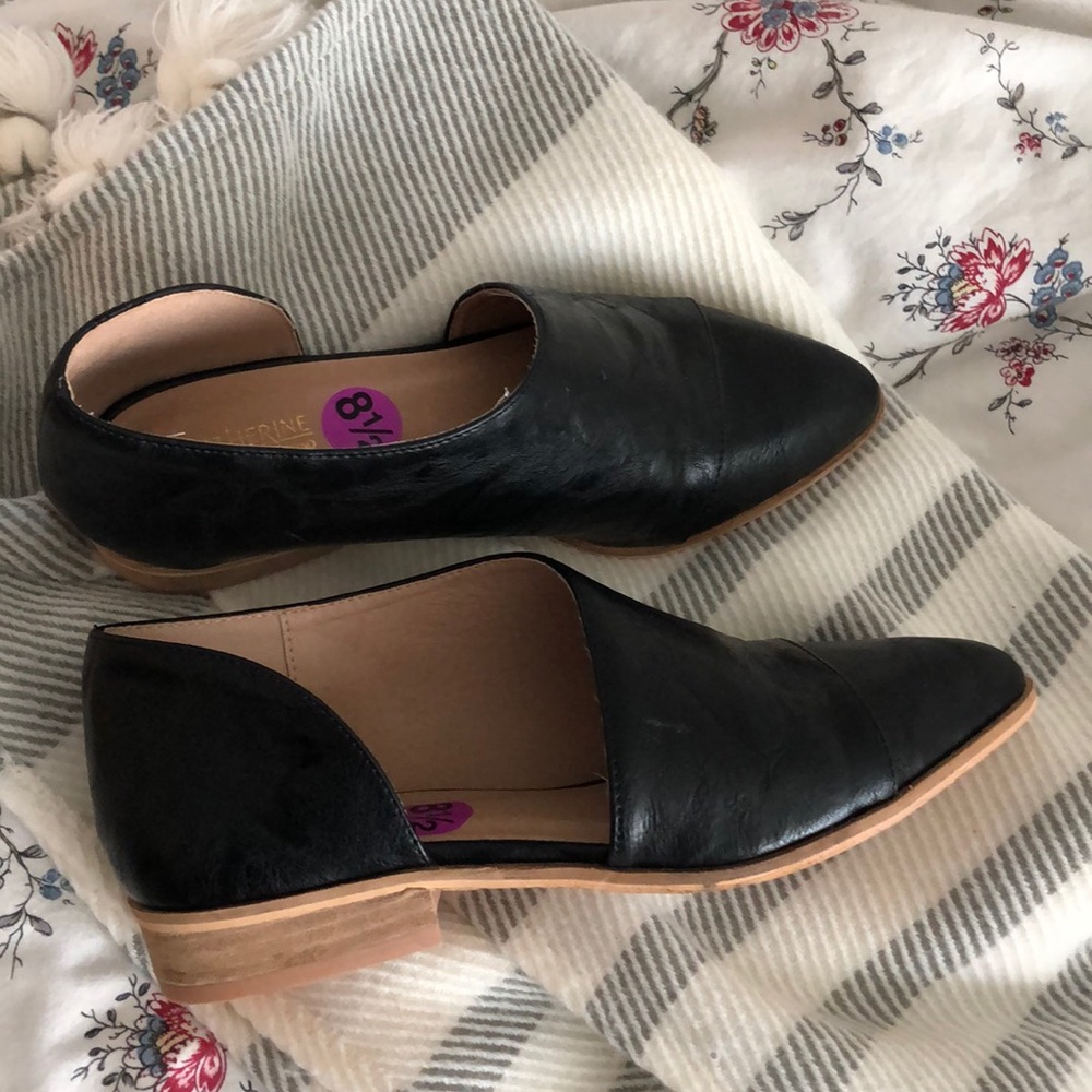Catherine Malandrino cut out flats